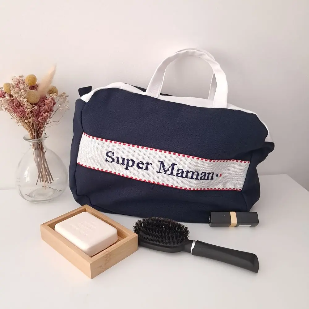 Grande trousse de toilette personnalisable brodée main Grande trousse de toilette personnalisable brodée main